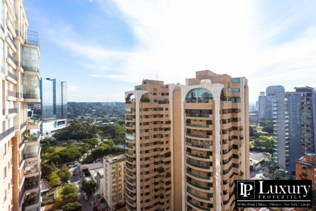 Imagem Apartamento com 3 Quartos à Venda, 367 m² em Itaim Bibi - São Paulo Imagem Apartamento com 3 Quartos à Venda, 367 m² em Itaim Bibi - São Paulo