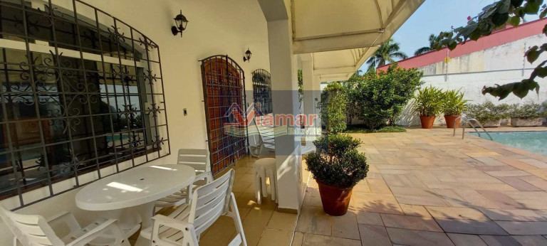 Imagem Casa com 4 Quartos à Venda, 306 m² em Jardim Virgínia - Guarujá Imagem Casa com 4 Quartos à Venda, 306 m² em Jardim Virgínia - Guarujá