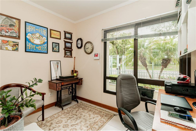 Imagem Imóvel com 3 Quartos à Venda, em Vila Ipiranga - Porto Alegre Imagem Imóvel com 3 Quartos à Venda, em Vila Ipiranga - Porto Alegre