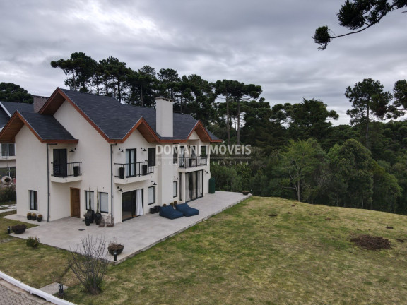 Imagem Casa com 4 Quartos à Venda, 258 m² em Região Do Alto Da Boa Vista - Campos Do Jordão Imagem Casa com 4 Quartos à Venda, 258 m² em Região Do Alto Da Boa Vista - Campos Do Jordão
