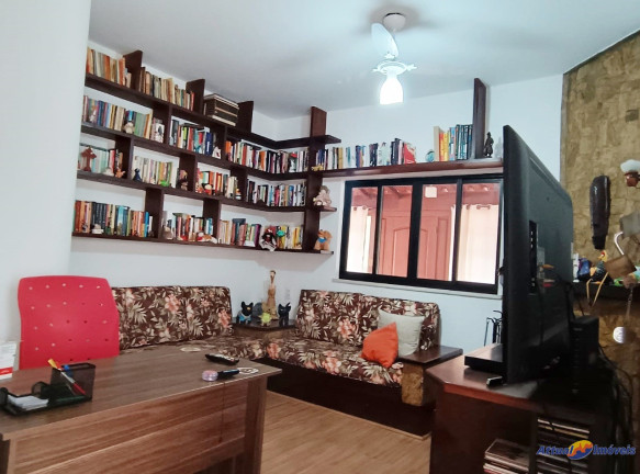 Imagem Casa com 3 Quartos à Venda, 147 m² em Várzea - Teresópolis Imagem Casa com 3 Quartos à Venda, 147 m² em Várzea - Teresópolis