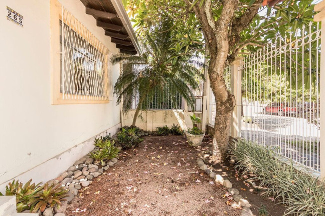 Imagem Casa com 3 Quartos à Venda, 151 m² em Santa Maria Goretti - Porto Alegre Imagem Casa com 3 Quartos à Venda, 151 m² em Santa Maria Goretti - Porto Alegre