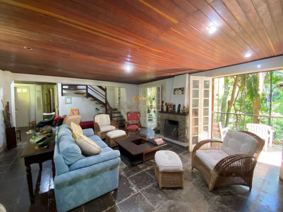 Imagem Casa com 6 Quartos à Venda, 269 m² em Albuquerque - Teresópolis Imagem Casa com 6 Quartos à Venda, 269 m² em Albuquerque - Teresópolis