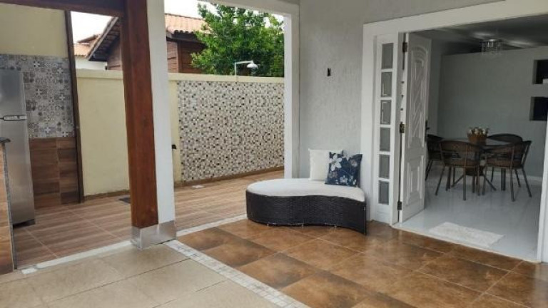 Imagem Casa com 4 Quartos à Venda, 360 m² em Piratininga - Niterói Imagem Casa com 4 Quartos à Venda, 360 m² em Piratininga - Niterói
