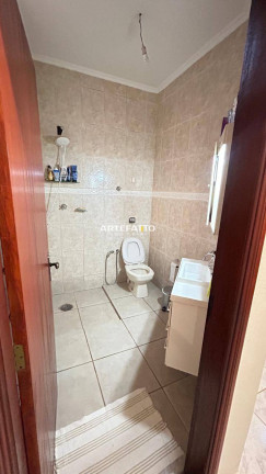 Imagem Casa com 2 Quartos à Venda, 200 m² Imagem Casa com 2 Quartos à Venda, 200 m²