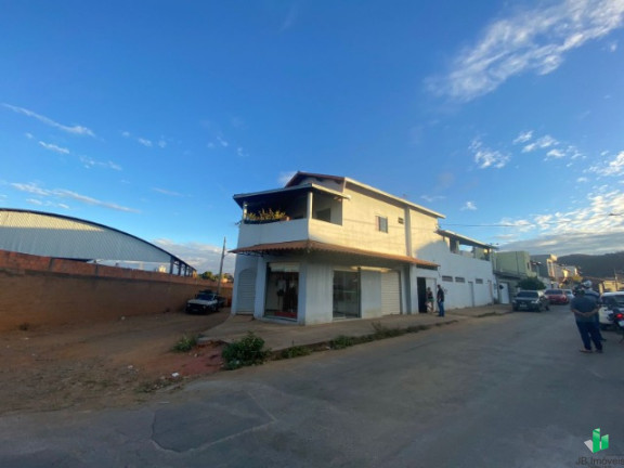 Casa com 8 Quartos à Venda, 240 m² em Panorama Ii - Montes Claros