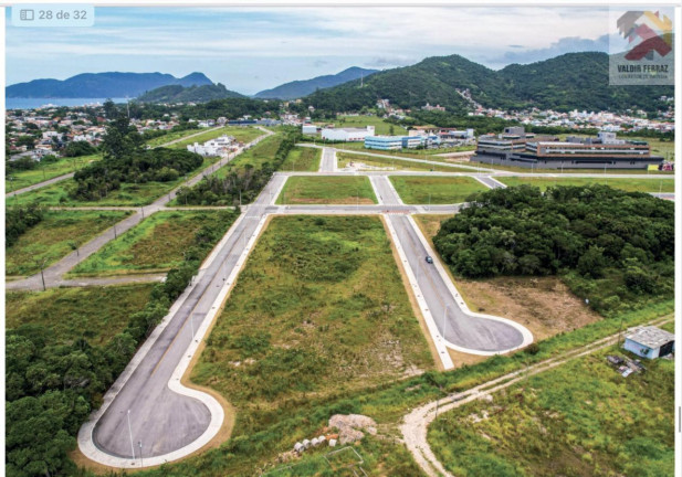 Imagem Terreno à Venda, 451 m² em Costeira Do Pirajubaé - Florianópolis