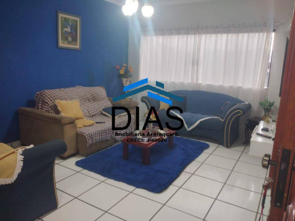 Imagem Casa com 3 Quartos à Venda, 161 m² em Centro - Araraquara Imagem Casa com 3 Quartos à Venda, 161 m² em Centro - Araraquara