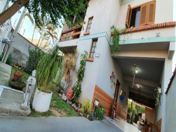 Imagem Casa com 4 Quartos à Venda, 190 m² em Parque Da Matriz - Cachoeirinha