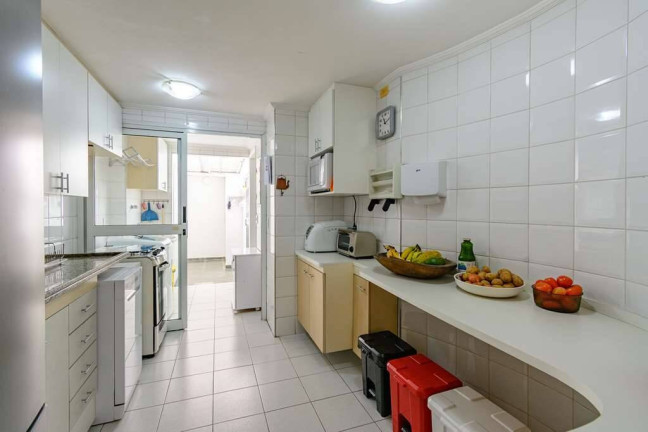 Imagem Casa de Condomínio com 3 Quartos à Venda, em Granja Viana - Cotia Imagem Casa de Condomínio com 3 Quartos à Venda, em Granja Viana - Cotia