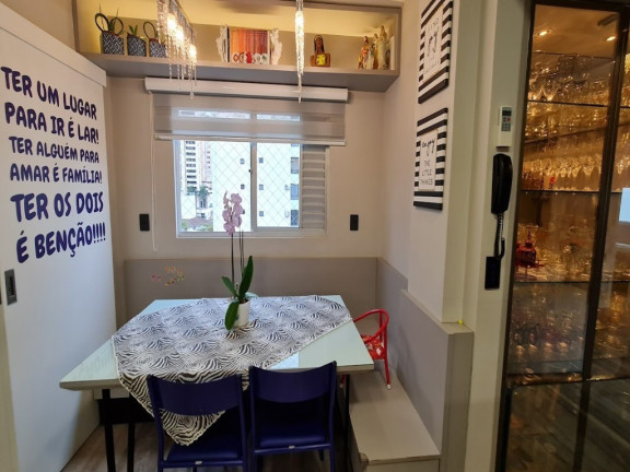 Imagem Imóvel com 2 Quartos à Venda, 85 m² em Centro - Balneário Camboriú Imagem Imóvel com 2 Quartos à Venda, 85 m² em Centro - Balneário Camboriú
