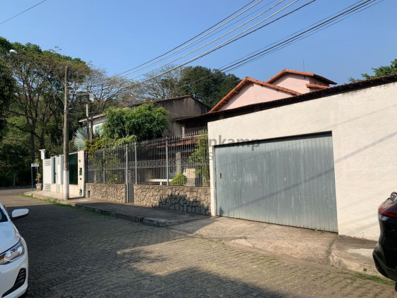 Imagem Casa com 8 Quartos à Venda, em Barreira Cravo - Volta Redonda Imagem Casa com 8 Quartos à Venda, em Barreira Cravo - Volta Redonda