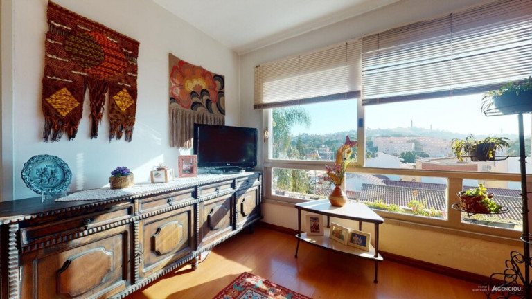 Imagem Imóvel com 2 Quartos à Venda, 78 m² em Cristal - Porto Alegre Imagem Imóvel com 2 Quartos à Venda, 78 m² em Cristal - Porto Alegre