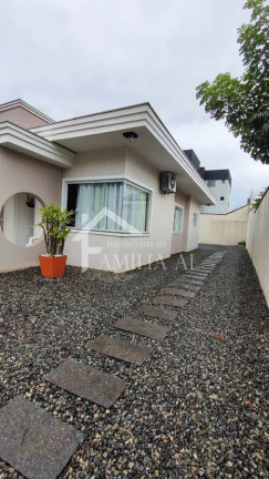 Imagem Casa com 3 Quartos à Venda, 113 m² em Iririú - Joinville