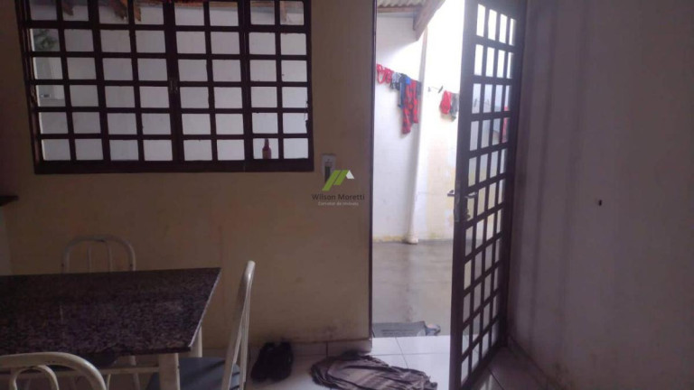 Imagem Casa com 2 Quartos à Venda, 67 m²