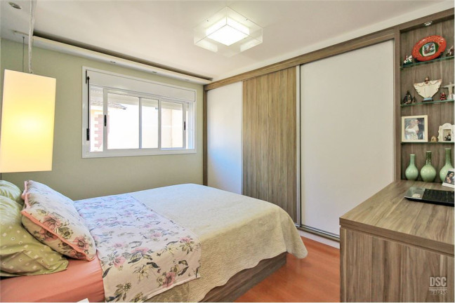 Imagem Casa de Condomínio com 3 Quartos à Venda, 145 m² em São Sebastião - Porto Alegre Imagem Casa de Condomínio com 3 Quartos à Venda, 145 m² em São Sebastião - Porto Alegre