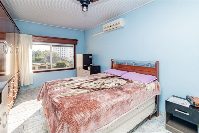Imagem Casa com 2 Quartos à Venda, em Jardim Itu - Porto Alegre Imagem Casa com 2 Quartos à Venda, em Jardim Itu - Porto Alegre