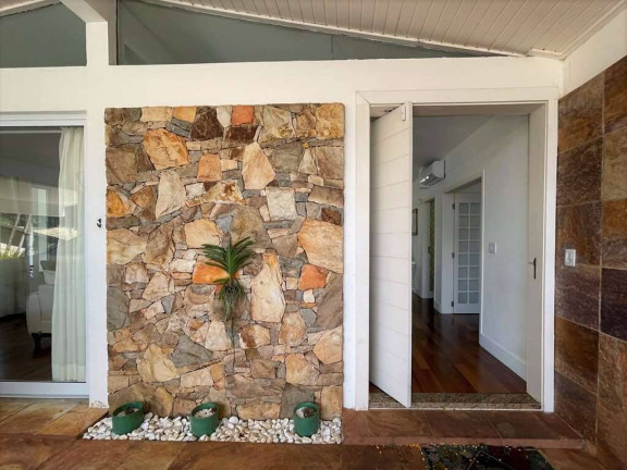 Imagem Casa com 4 Quartos à Venda,  em Vila Santo Antônio - Cotia
