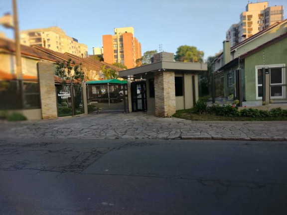 Imagem Casa com 2 Quartos à Venda, em Tristeza - Porto Alegre Imagem Casa com 2 Quartos à Venda, em Tristeza - Porto Alegre