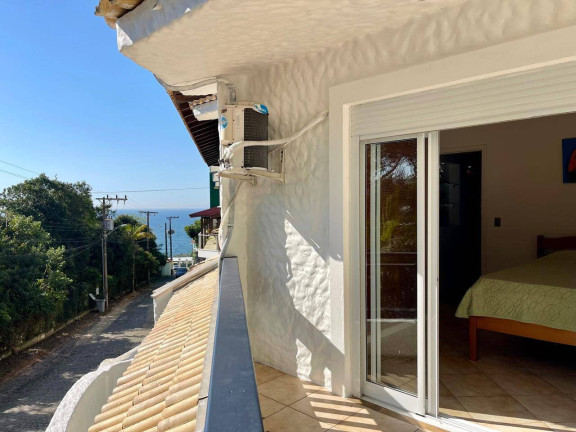 Imagem Casa com 4 Quartos para Temporada, em Bombinhas Imagem Casa com 4 Quartos para Temporada, em Bombinhas
