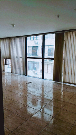 Sala Comercial à Venda, 32 m² em Centro Histórico - Porto Alegre