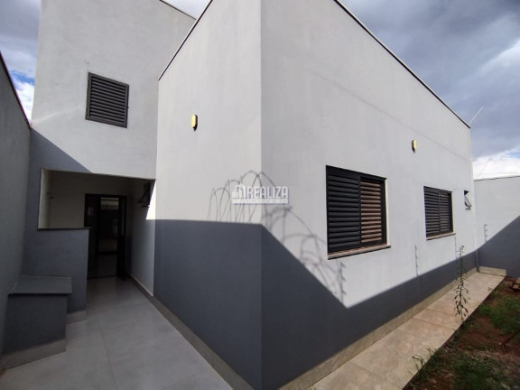 Imagem Casa com 3 Quartos à Venda, 250 m² em Parque Das Laranjeiras - Uberaba Imagem Casa com 3 Quartos à Venda, 250 m² em Parque Das Laranjeiras - Uberaba