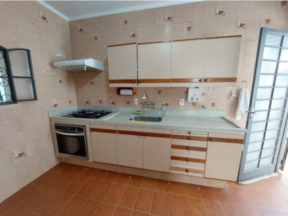 Imagem Casa com 3 Quartos para Alugar, 185 m² em Taquaral - Campinas