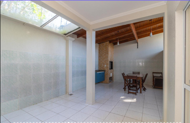 Imagem Sobrado com 3 Quartos à Venda, 140 m² em Campo Comprido - Curitiba Imagem Sobrado com 3 Quartos à Venda, 140 m² em Campo Comprido - Curitiba