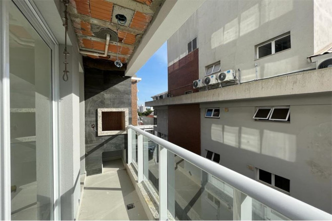 Imagem Imóvel com 2 Quartos à Venda, em Centro - Florianópolis Imagem Imóvel com 2 Quartos à Venda, em Centro - Florianópolis