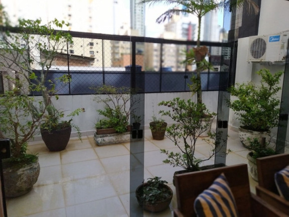 Imagem Apartamento com 2 Quartos à Venda, 145 m² em Centro - Balneário Camboriú Imagem Apartamento com 2 Quartos à Venda, 145 m² em Centro - Balneário Camboriú