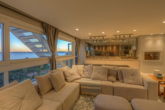 Imagem Cobertura com 3 Quartos à Venda, 351 m² em Vila Assunção - Porto Alegre Imagem Cobertura com 3 Quartos à Venda, 351 m² em Vila Assunção - Porto Alegre