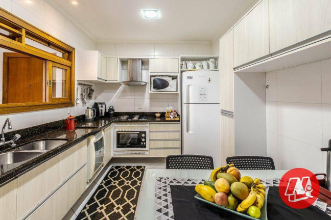 Imagem Apartamento com 3 Quartos à Venda, 201 m² em Vila Ipiranga - Porto Alegre Imagem Apartamento com 3 Quartos à Venda, 201 m² em Vila Ipiranga - Porto Alegre