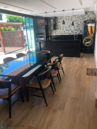 Imagem Casa com 4 Quartos à Venda, 350 m² em Aruana - Aracaju Imagem Casa com 4 Quartos à Venda, 350 m² em Aruana - Aracaju