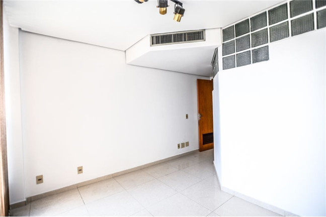 Imagem Imóvel Comercial à Venda, 53 m² em Centro Histórico - Porto Alegre Imagem Imóvel Comercial à Venda, 53 m² em Centro Histórico - Porto Alegre