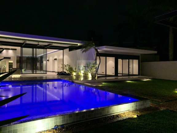 Imagem Casa com 6 Quartos à Venda, 650 m² Imagem Casa com 6 Quartos à Venda, 650 m²