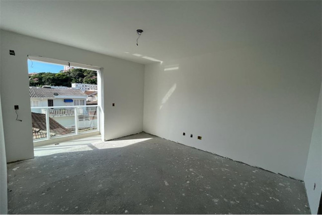 Imagem Imóvel com 2 Quartos à Venda, em Centro - Florianópolis Imagem Imóvel com 2 Quartos à Venda, em Centro - Florianópolis