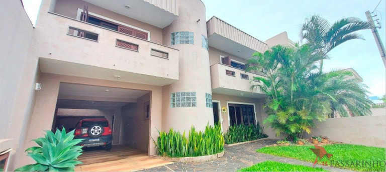 Imagem Sobrado com 4 Quartos à Venda, 253 m² em Centro - Torres Imagem Sobrado com 4 Quartos à Venda, 253 m² em Centro - Torres