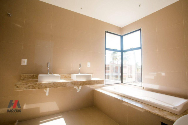 Imagem Casa com 4 Quartos à Venda, 183 m² em Lagoinha - Eusébio Imagem Casa com 4 Quartos à Venda, 183 m² em Lagoinha - Eusébio