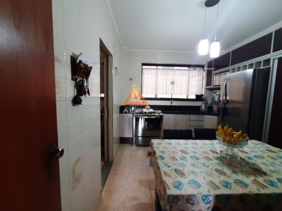 Imagem Apartamento com 3 Quartos à Venda, 175 m² Imagem Apartamento com 3 Quartos à Venda, 175 m²