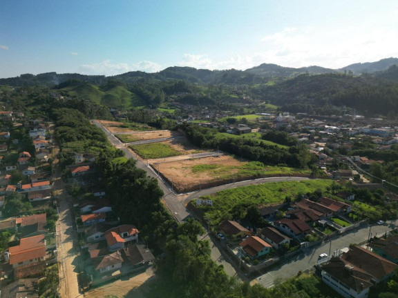 Terreno à Venda, 486 m²