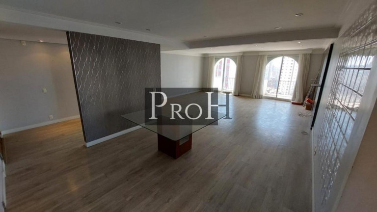 Imagem Apartamento com 4 Quartos à Venda, 190 m² em Vila Assunção - Santo André