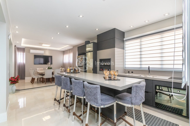 Imagem Cobertura com 4 Quartos à Venda, 215 m² em Centro - Balneário Camboriú Imagem Cobertura com 4 Quartos à Venda, 215 m² em Centro - Balneário Camboriú