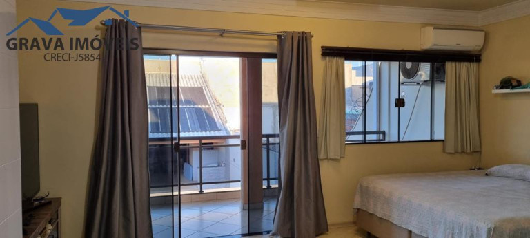 Imagem Casa com 3 Quartos à Venda, 249 m² em Vila Santa Izabel - Maringá Imagem Casa com 3 Quartos à Venda, 249 m² em Vila Santa Izabel - Maringá
