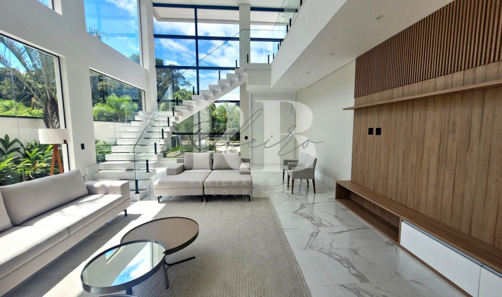 Imagem Imóvel com 6 Quartos à Venda, em Riviera - Bertioga Imagem Imóvel com 6 Quartos à Venda, em Riviera - Bertioga
