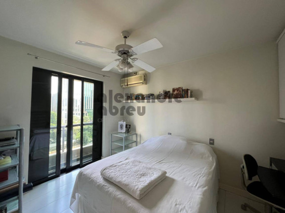 Imagem Apartamento com 3 Quartos à Venda, 220 m² em Itaim Bibi - São Paulo