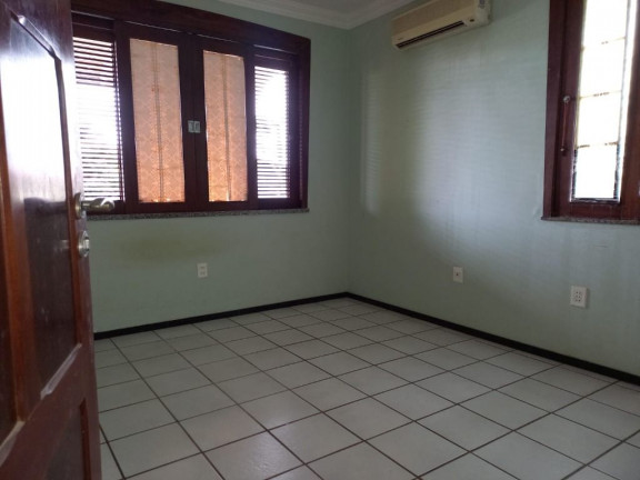 Imagem Casa com 4 Quartos à Venda ou Locação, 561 m² em Sapiranga - Fortaleza