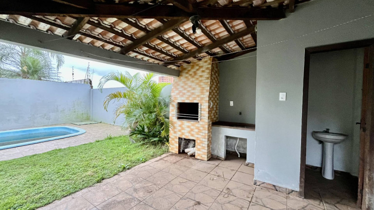 Imagem Casa com 3 Quartos à Venda, 143 m² em Igara - Canoas Imagem Casa com 3 Quartos à Venda, 143 m² em Igara - Canoas