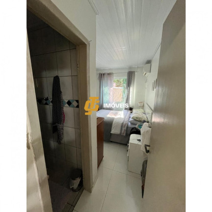 Imagem Casa com 3 Quartos à Venda, 193 m² em Monte Alegre - Camboriú