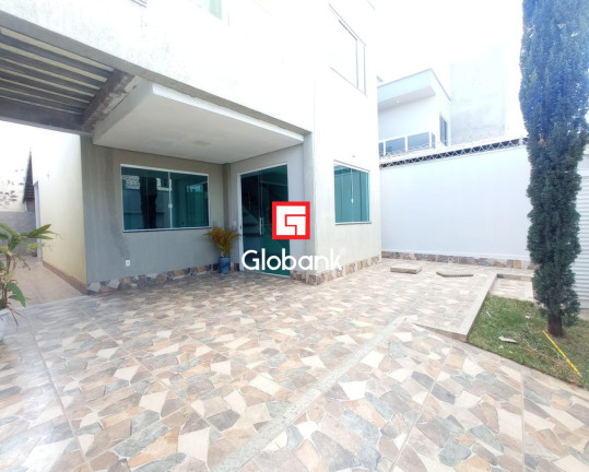 Imagem Sobrado com 3 Quartos à Venda, 140 m² em Ibituruna - Montes Claros Imagem Sobrado com 3 Quartos à Venda, 140 m² em Ibituruna - Montes Claros