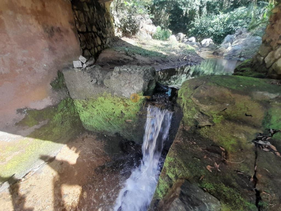 Imagem Chácara com 5 Quartos à Venda, 8.920 m² em Cascata Dos Amores - Teresópolis